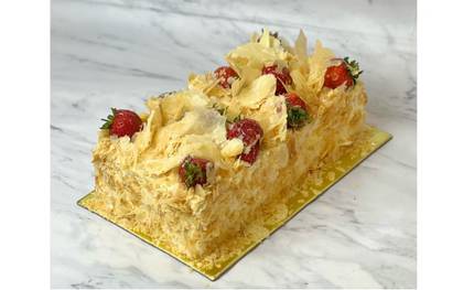 Josephine with Strawberries (Serves 12)