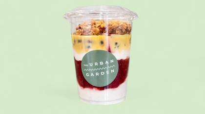 Berry Granola Yogurt Parfait