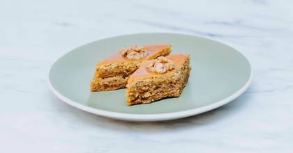 Simple Walnut Baklava (piece)
