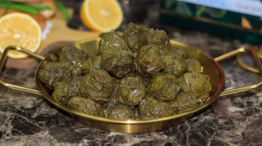 Stuffed Grape Leaves (200g)