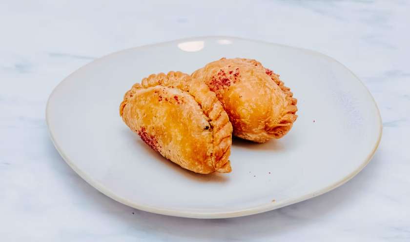 Meat-Stuffed Fried Pastry
