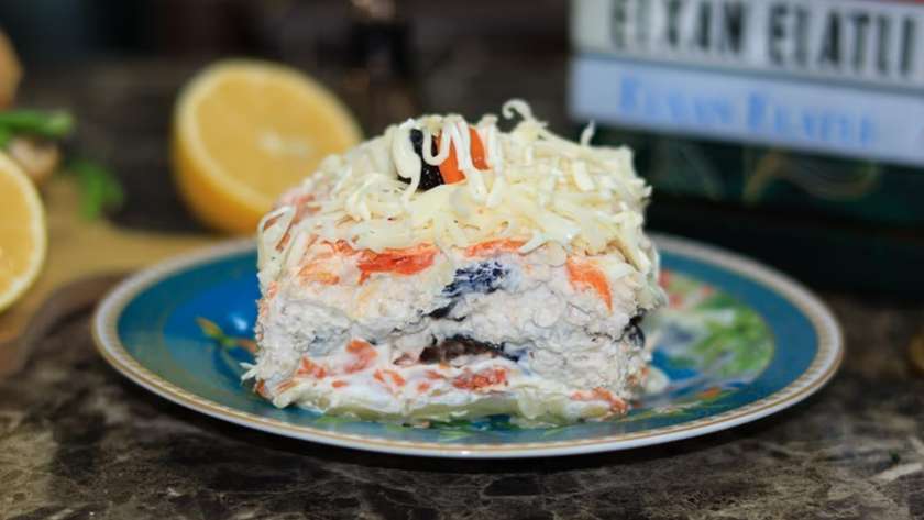 Chicken and Plum Salad (500 g)