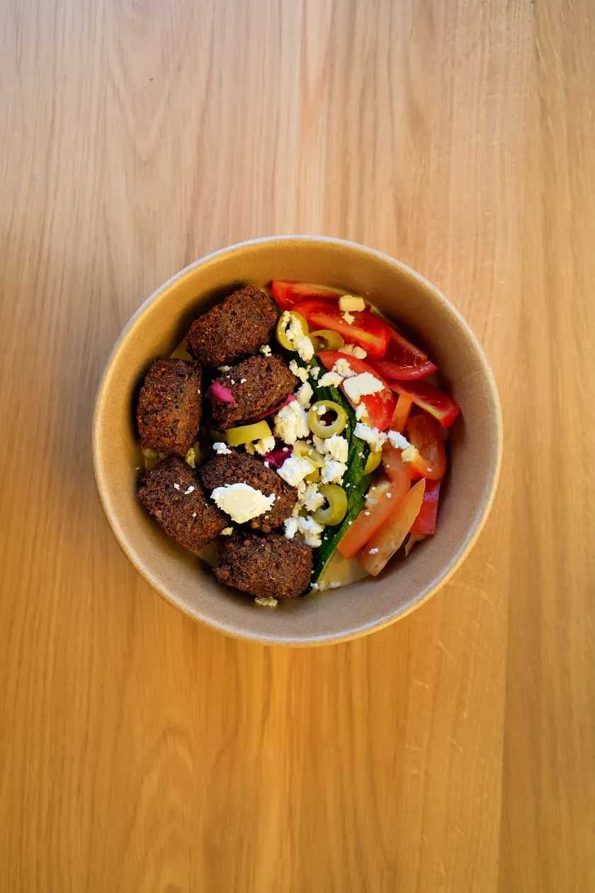 Боул з фалафелем