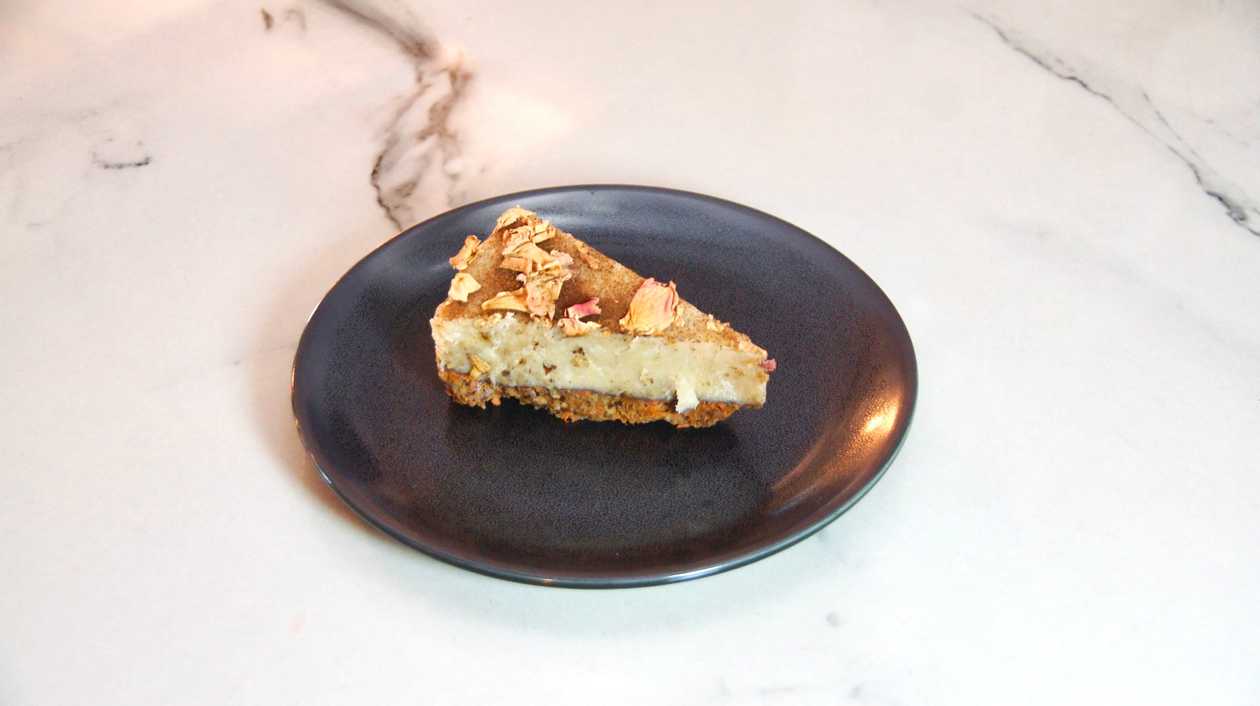 Raw Carrot Cake 🌱