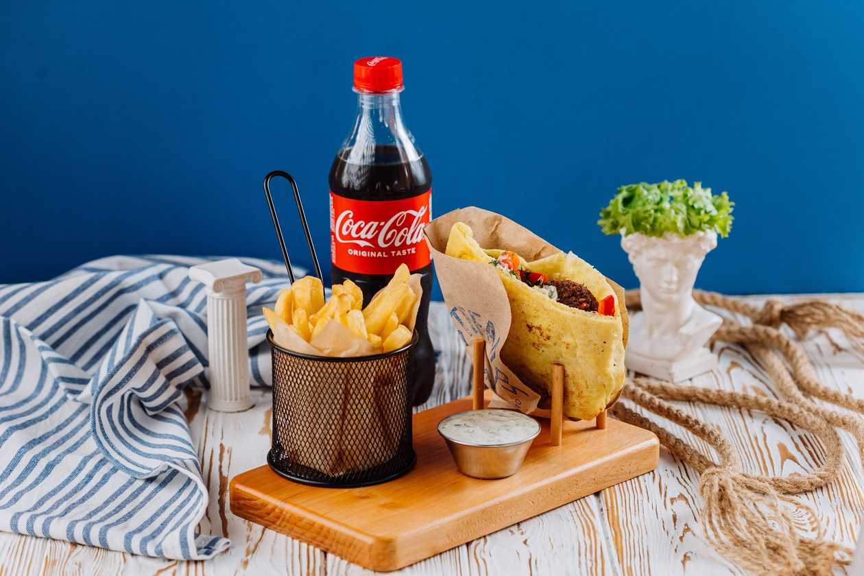 Combo Піта з фалафелем