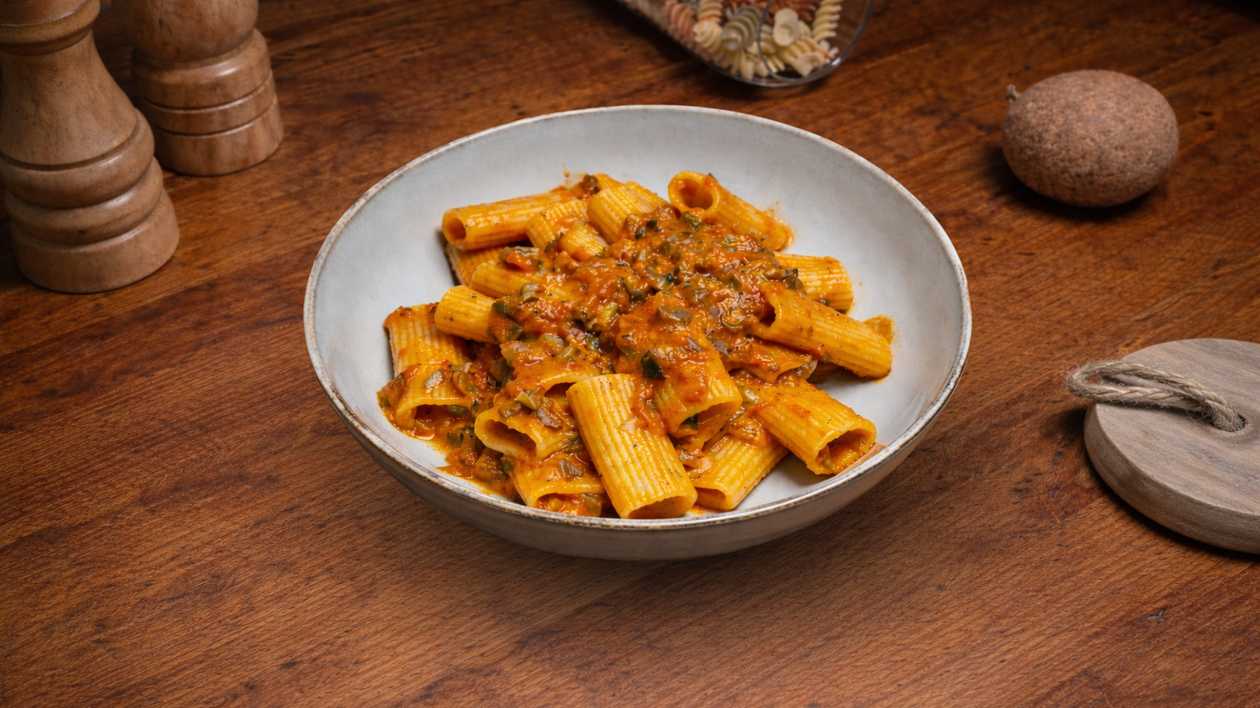Mushroom ragu with finto rigatoni