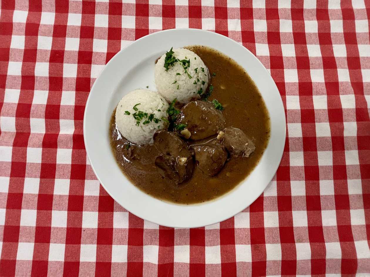 10. 150g. Krůtí játra na mandlích, rýže