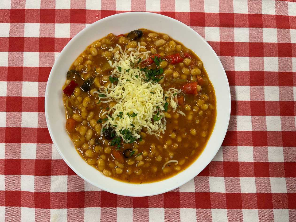 11. Neapolské fazole se sýrem