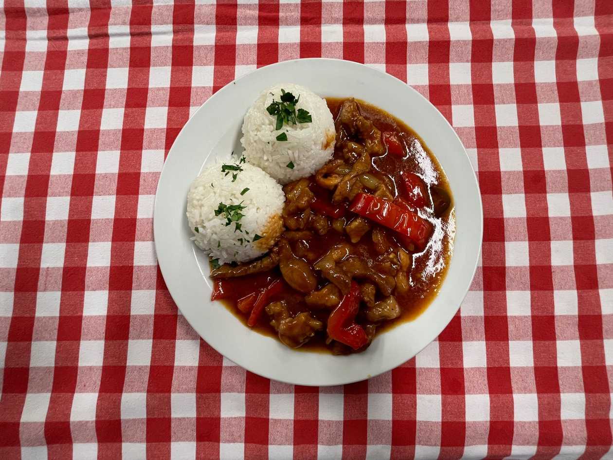 8. 100g. Katuv šleh, rýže