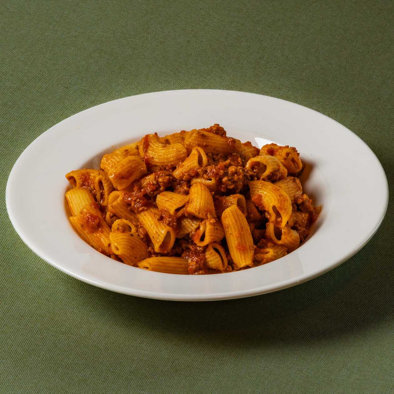 Rigatoni bolognese