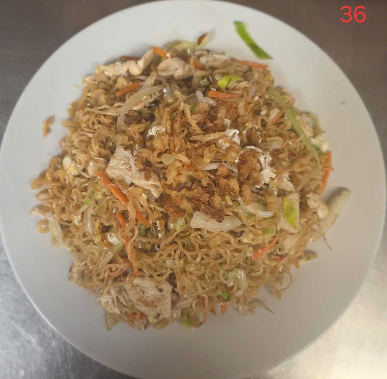 Mỳ Tôm Xào Thịt Gà