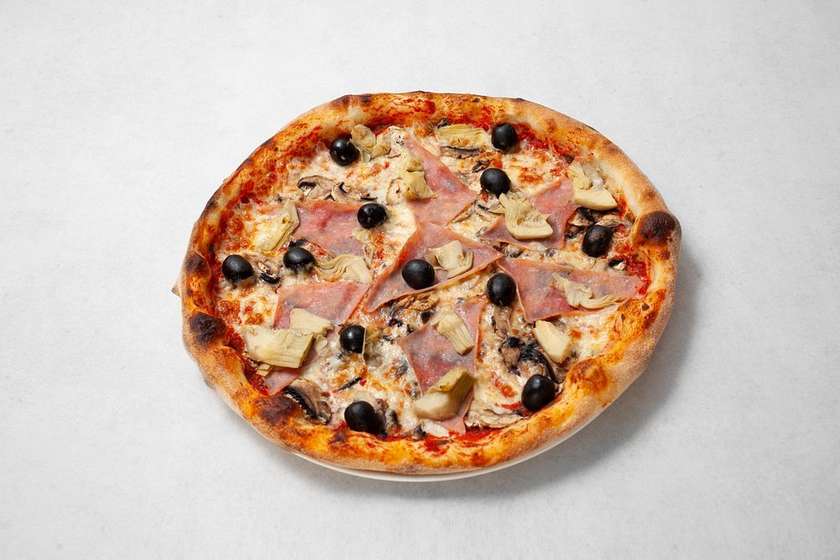 Pizza Cotto e Carciofi