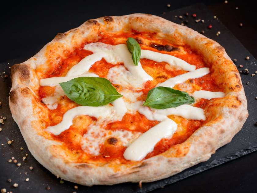 Pizza Margherita.