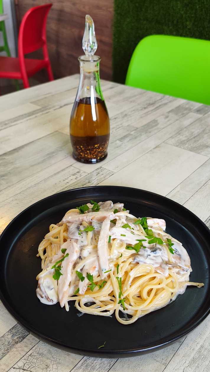 Pollo Favorita Pasta