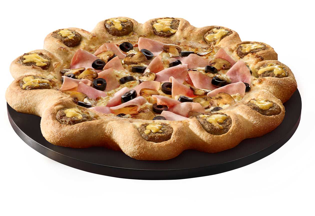 Roma Cheeseburger Crown Medium Pizza