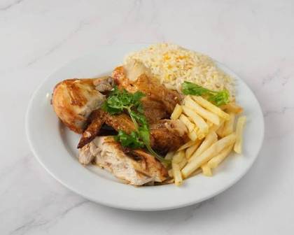 Metade de Frango Assado com Batata e Arroz