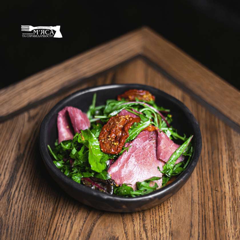 Салат з ростбіфом