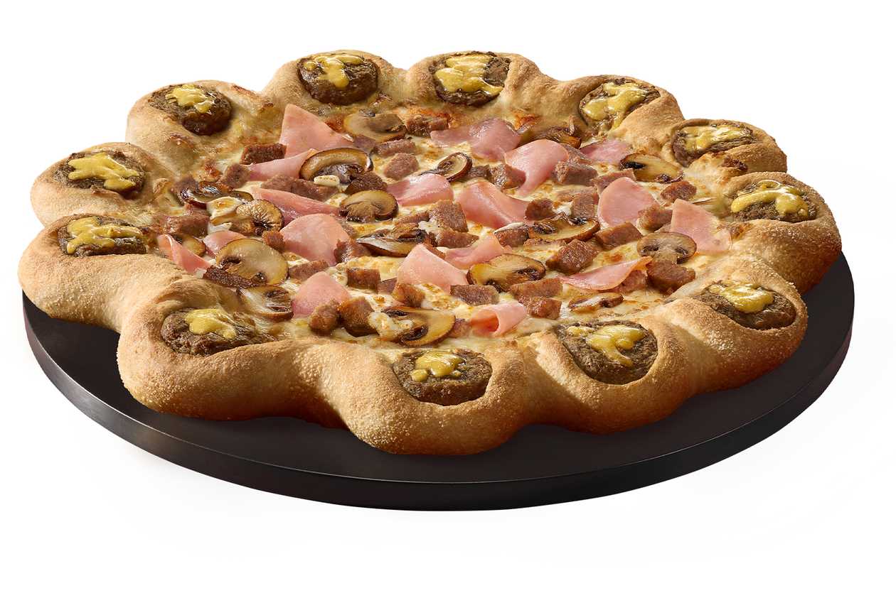 European Cheeseburger Crown Medium Pizza