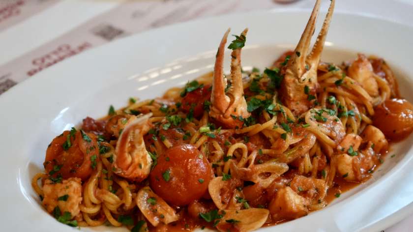 Spaghetti with Pink Seafood Sauce