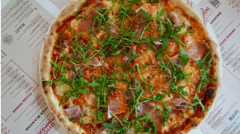 Red Pizza with Prosciutto