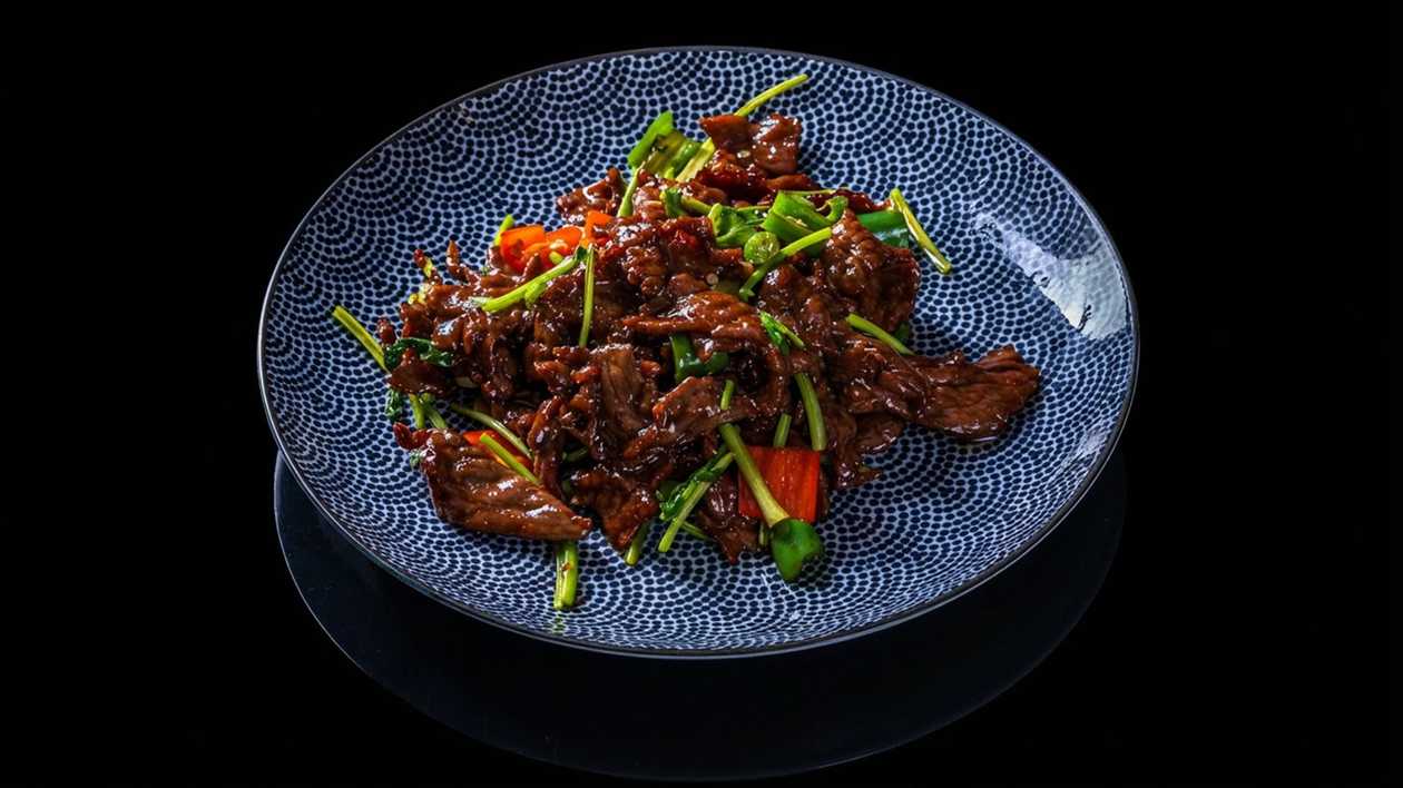 Atri apcepta lauku liellopa gaļa 小炒换牛肉