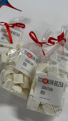 Soft Meringue Kisses