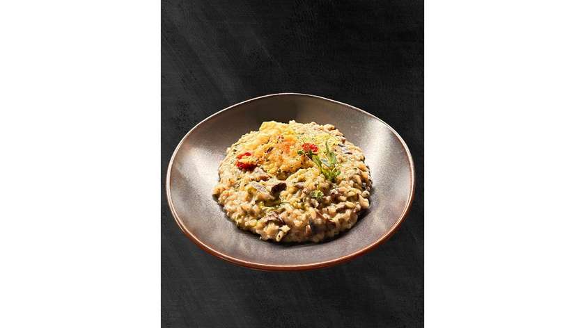 Risotto Delicios cu Mix de Ciuperci de Pădure și Pesto de Trufe