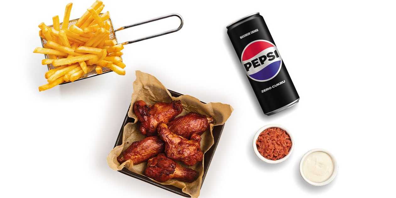 HUT LUNCH Z WINGSSTREET