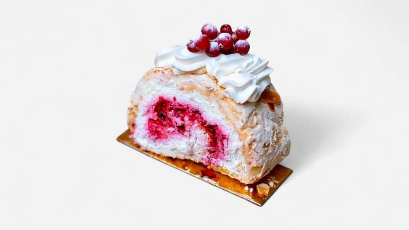 Pavlova Roll