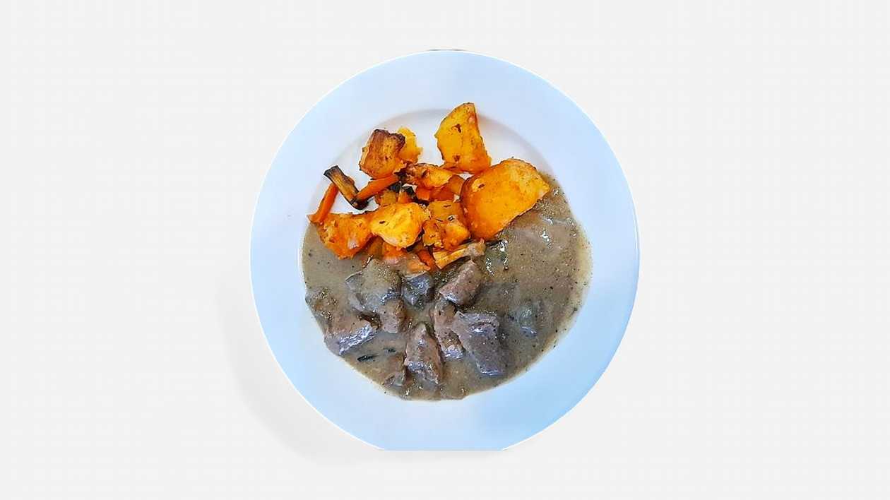 140g/150g	Divinové ragú na hubách, tlačené zemiaky s koreňovou zeleninou SK 7