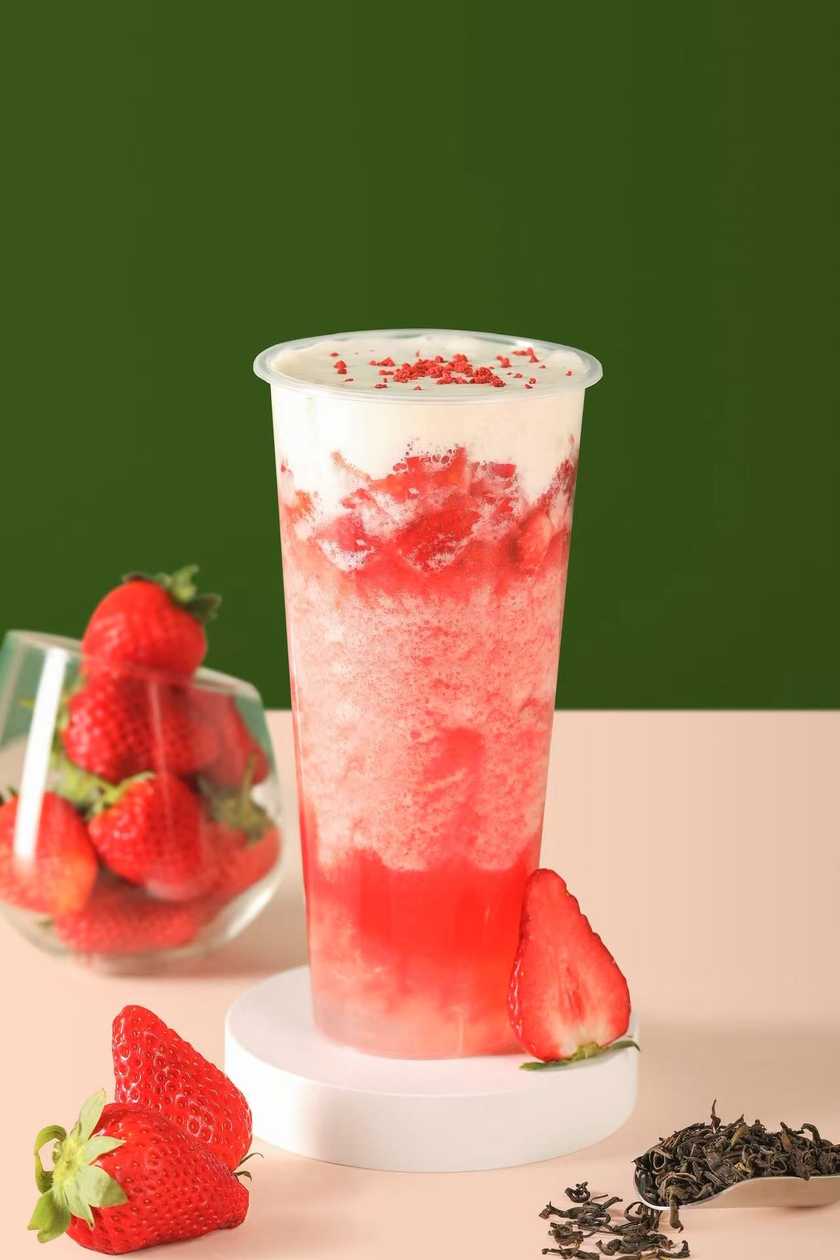 Herbata z serową pianką i truskawką 500ml
