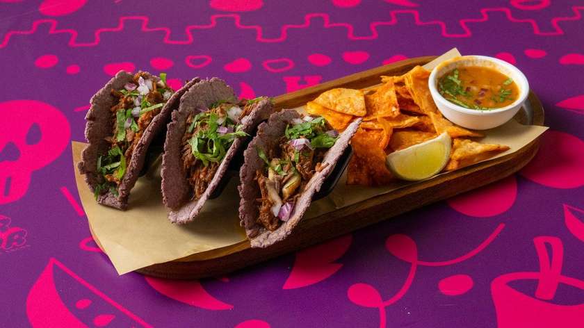 Birria Tacos De Res