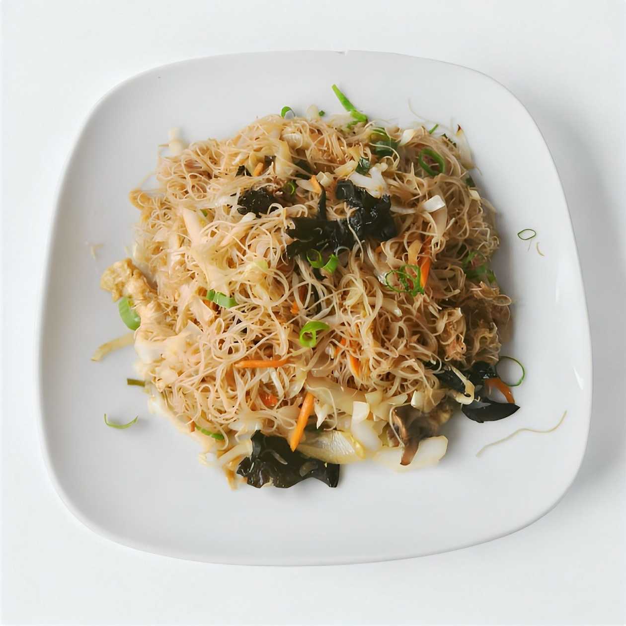 Rice Vermicelli with Vegetables + Duck in Sauce + Salad