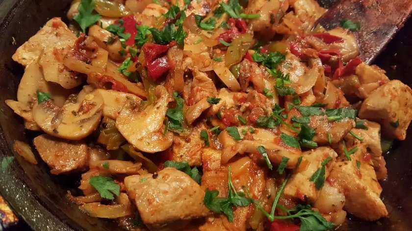 36. Pork with Peppers, Muhr Mushrooms, Onions, and Curry