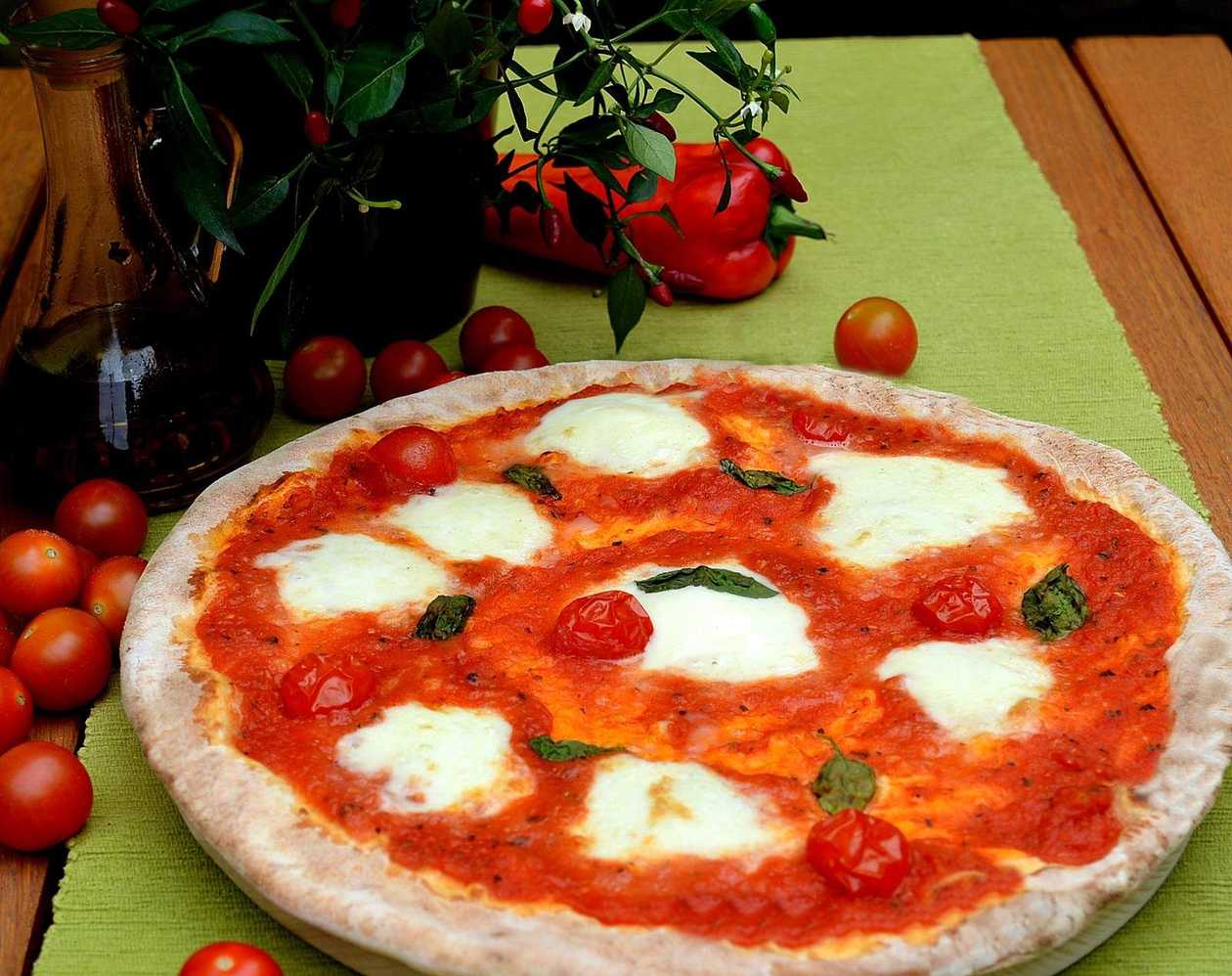 Pizza Regina Margherita