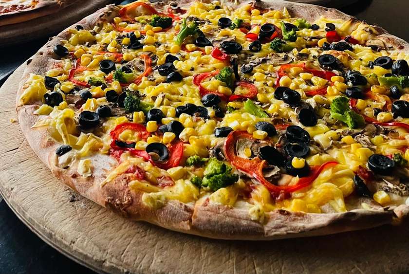 PIZZA VEGETARIANĂ 32cm