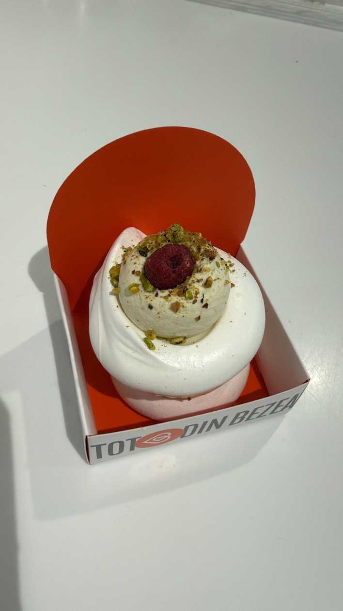 Mini Pistachio Meringues