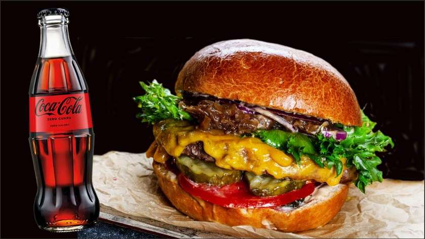 Grill Burger a La Repa, coleslaw salati ja friikartuliga + jook 0.25l