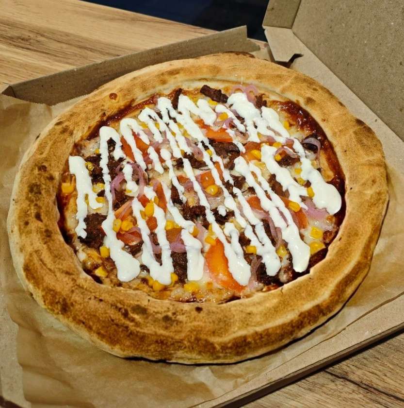 Slow-cooked Veal Pizza 580g