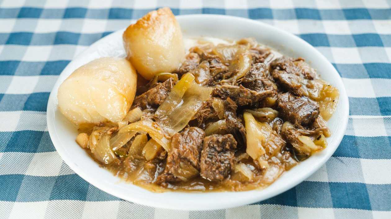 Beef Stifado