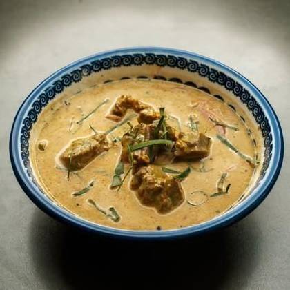 Zielone curry z jagnięciną