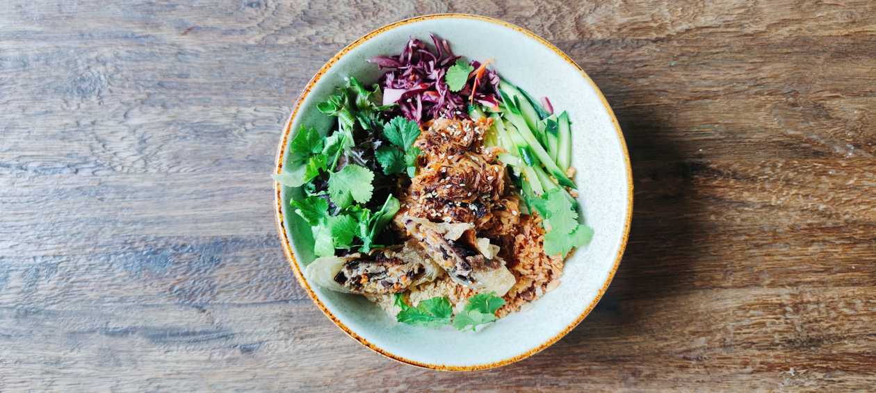 BÚN BOWL - GLAZÍROVANÉ VEPŘOVÉ