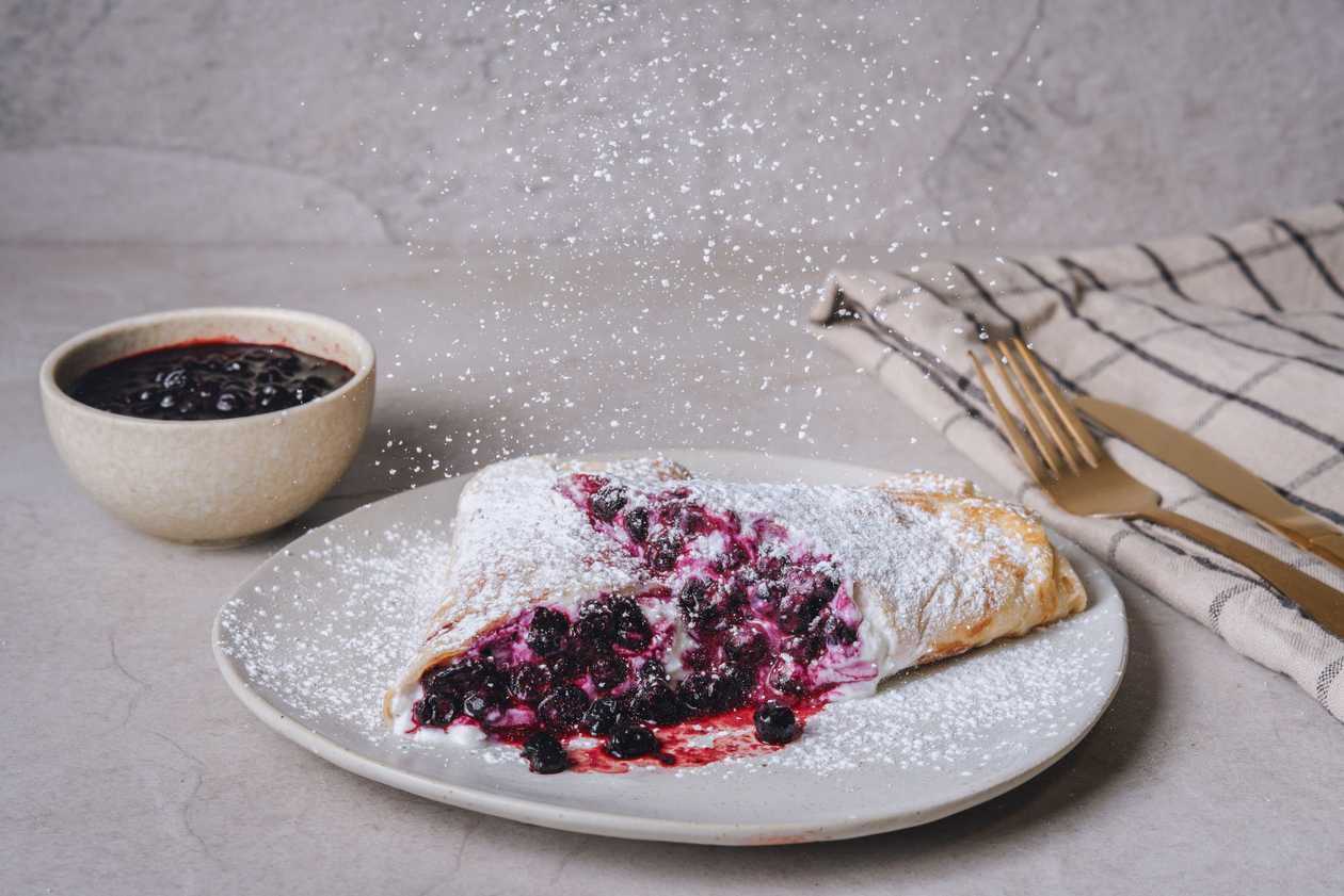 Krepp mustika ja kohupiim