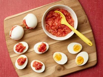 Egg and pepper (kosua ne meko)