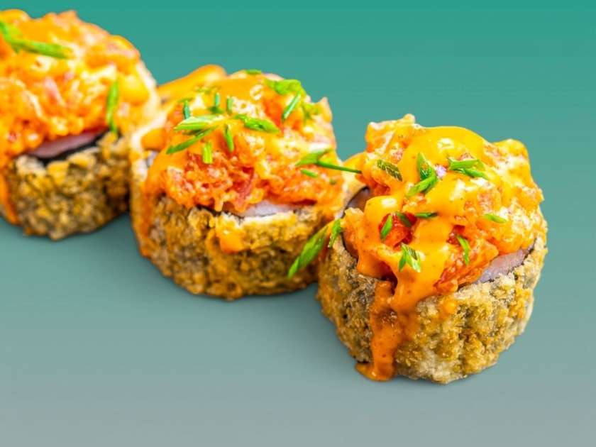 327.Tuna Crunch tempura maki 5 tk (vürtsikas)