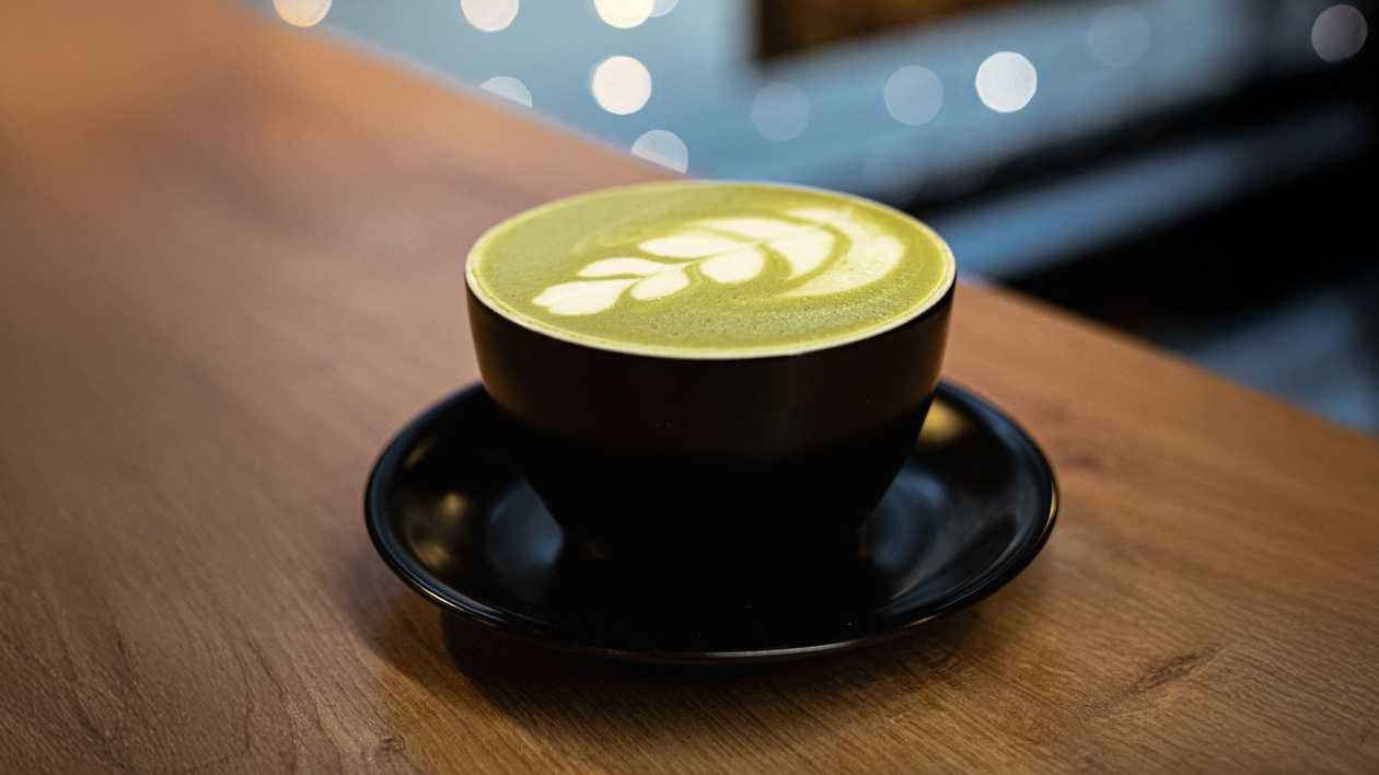 Strawberry matcha latte 350 ml