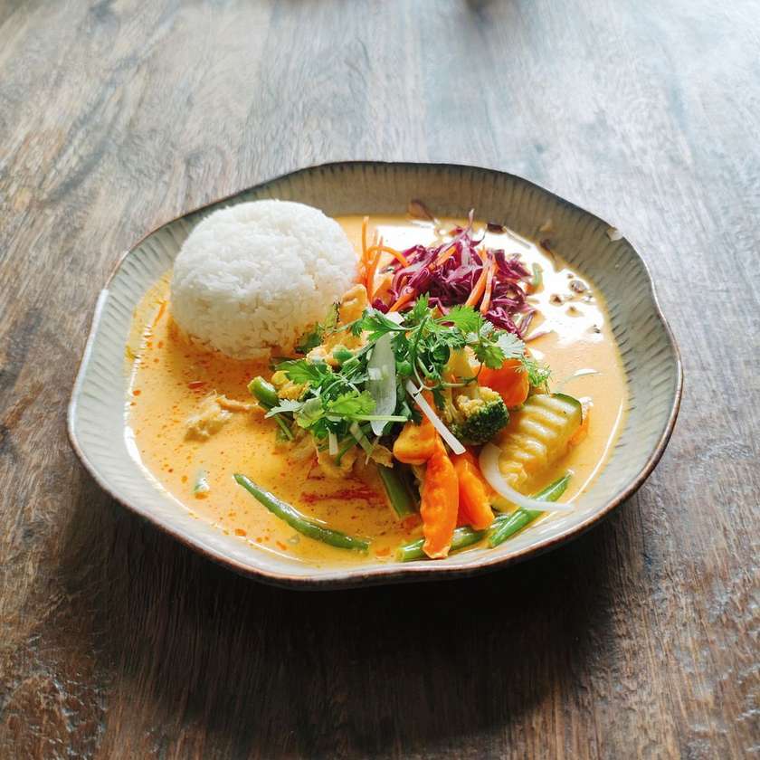 MANGO KARI - KUŘECÍ + NÁPOJ