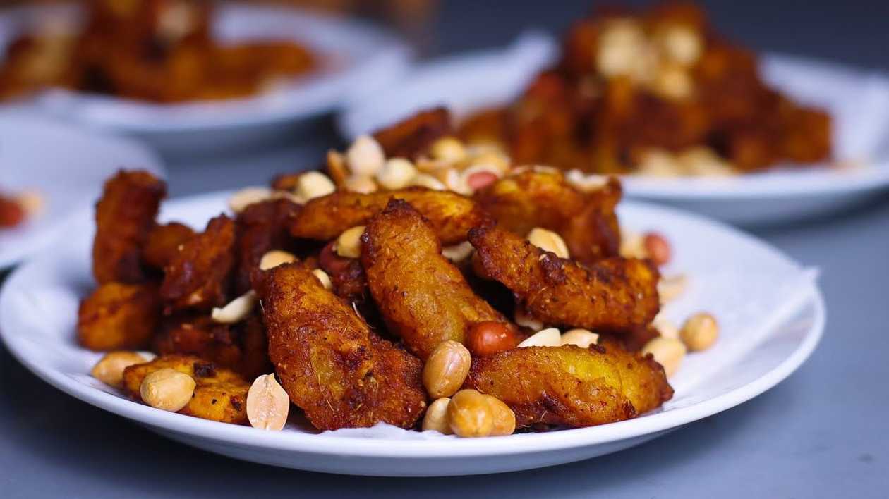 Kelewele with groundnut