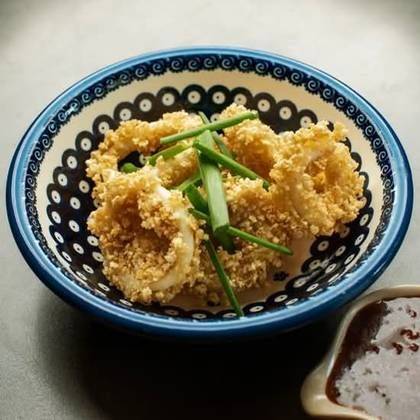 Calamari with Crispy Garlic