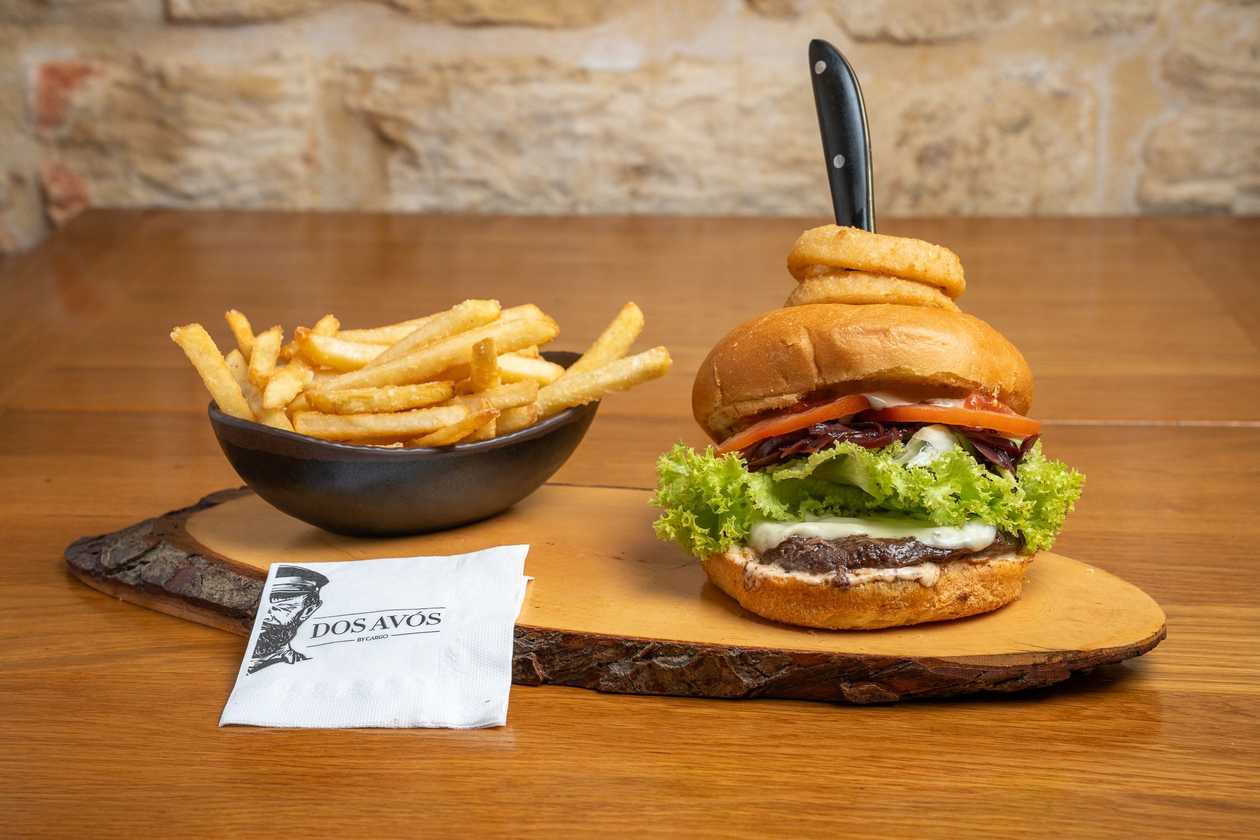 Cargo Beef Burger